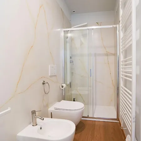 Guastalla House 14 *